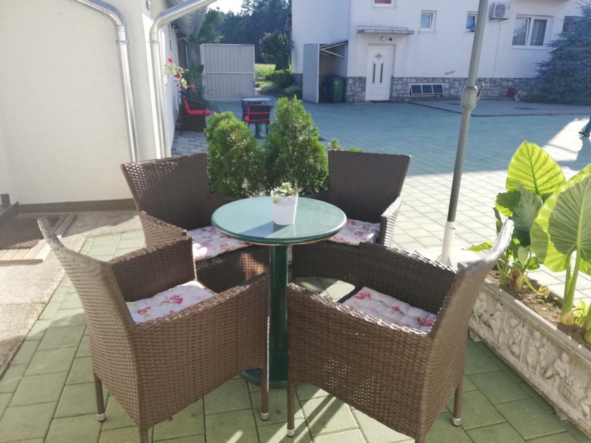 Apartments Jurasic Ogulin Ngoại thất bức ảnh
